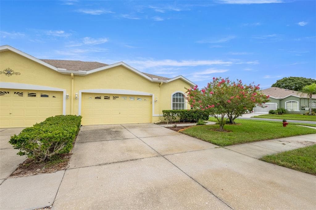 12146 PUTTER GREEN COURT NEW PORT RICHEY, FL 34654