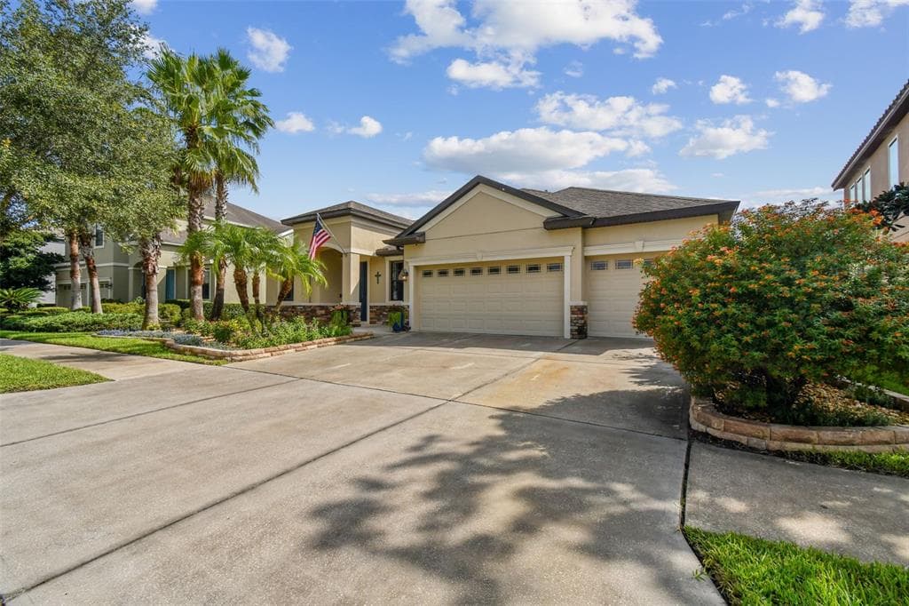 7929 HAMPTON LAKE DRIVE TAMPA, FL 33647