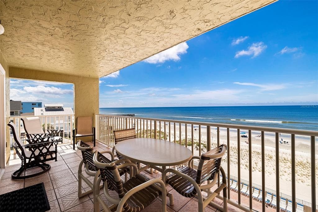 18610 GULF BLVD UNIT 402