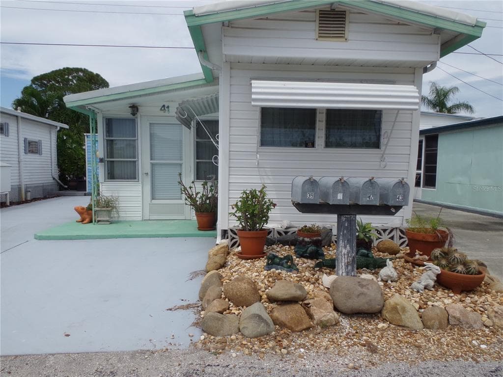 10315 CORTEZ RD 41-4 BRADENTON, FL 34210