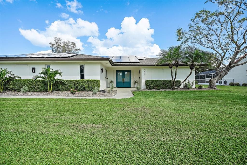 6883 AUGUSTA BOULEVARD SEMINOLE, FL 33777