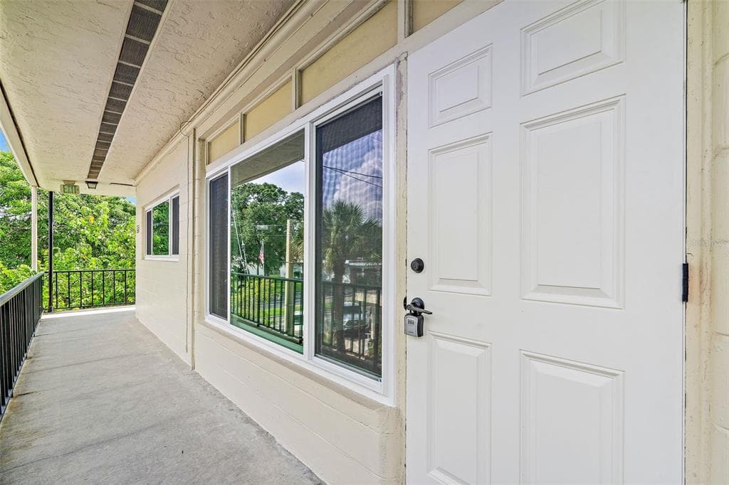 4001 58TH STREET N UNIT 28 ST PETERSBURG, FL 33709
