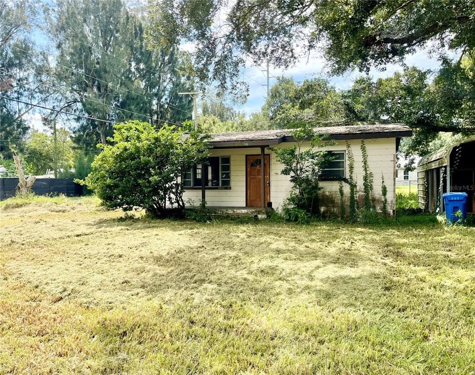 7523 NUNDY AVENUE GIBSONTON, FL 33534