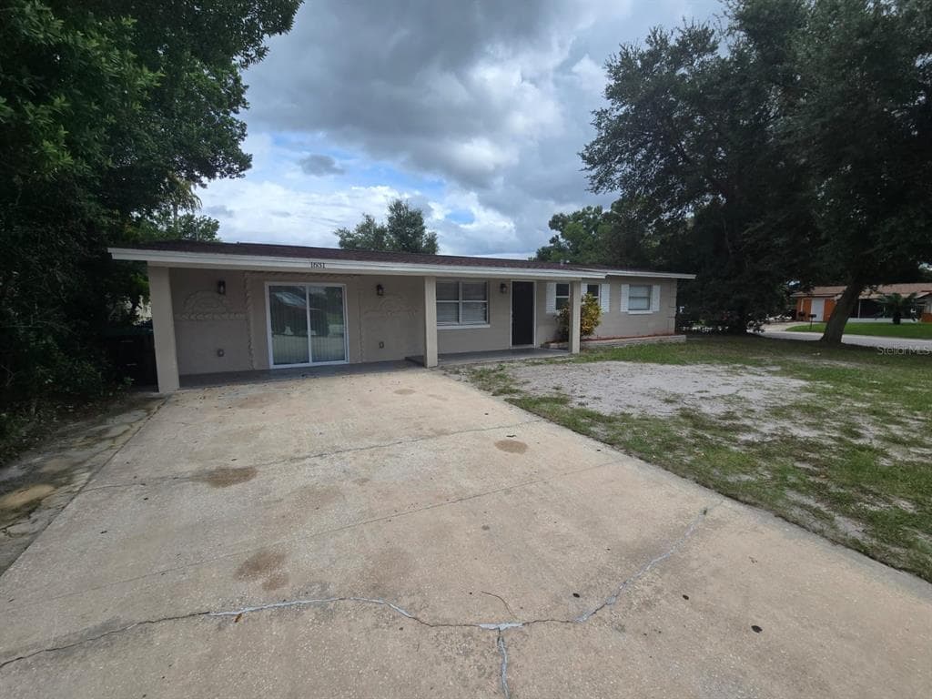 1631 HERNANDES DRIVE ORLANDO, FL 32808