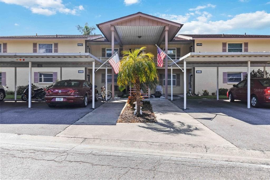 4452 NARRAGANSET TRAIL UNIT 94 SARASOTA, FL 34233
