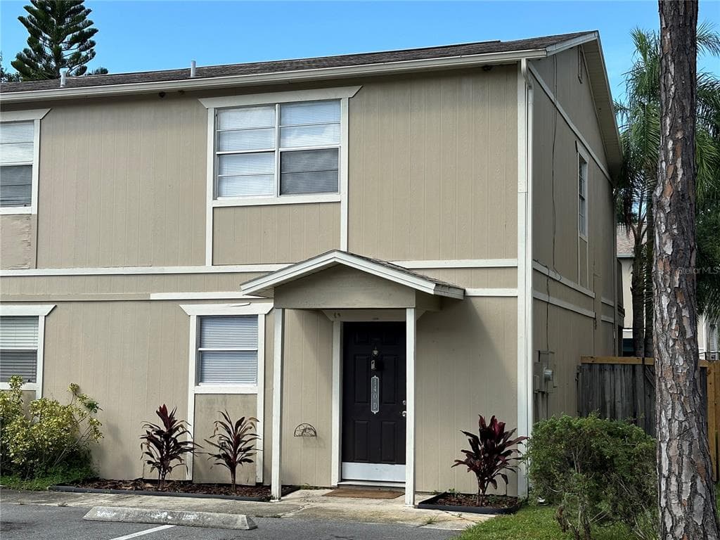 140 DOUGLAS ROAD W UNIT D OLDSMAR, FL 34677