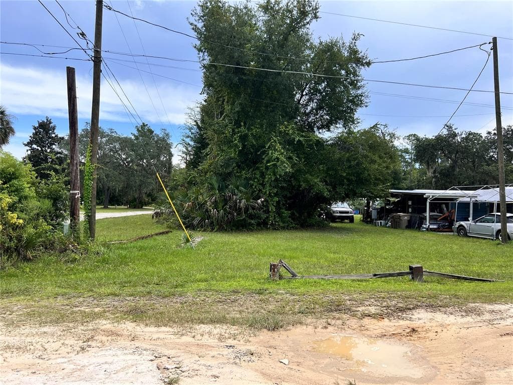 Lot 7 5TH STREET ASTOR, FL 32102