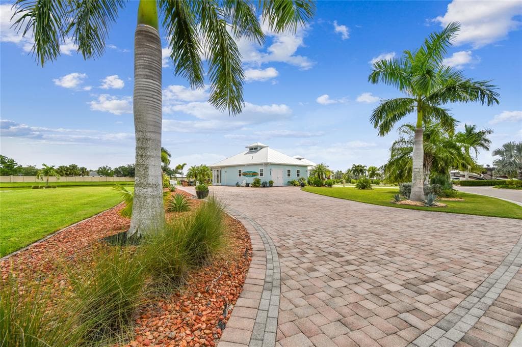 8183 SW SAND CRANE CIRCLE