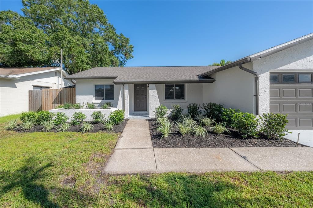 8101 CANDLEWOODE DRIVE