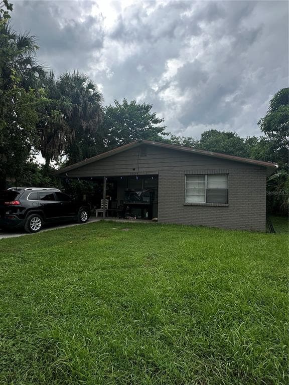 8808 N MULBERRY STREET TAMPA, FL 33604