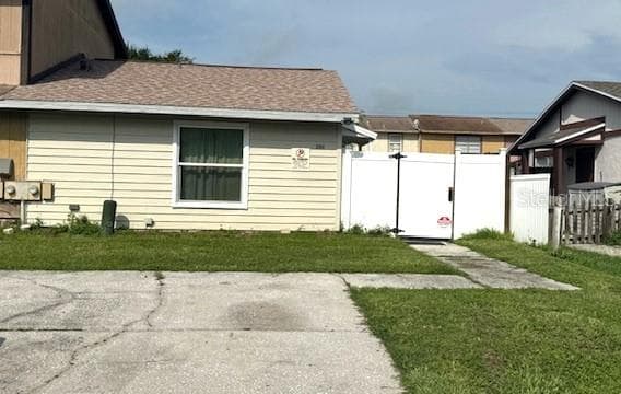 14212 VILLAGE VIEW DRIVE TAMPA, FL 33624