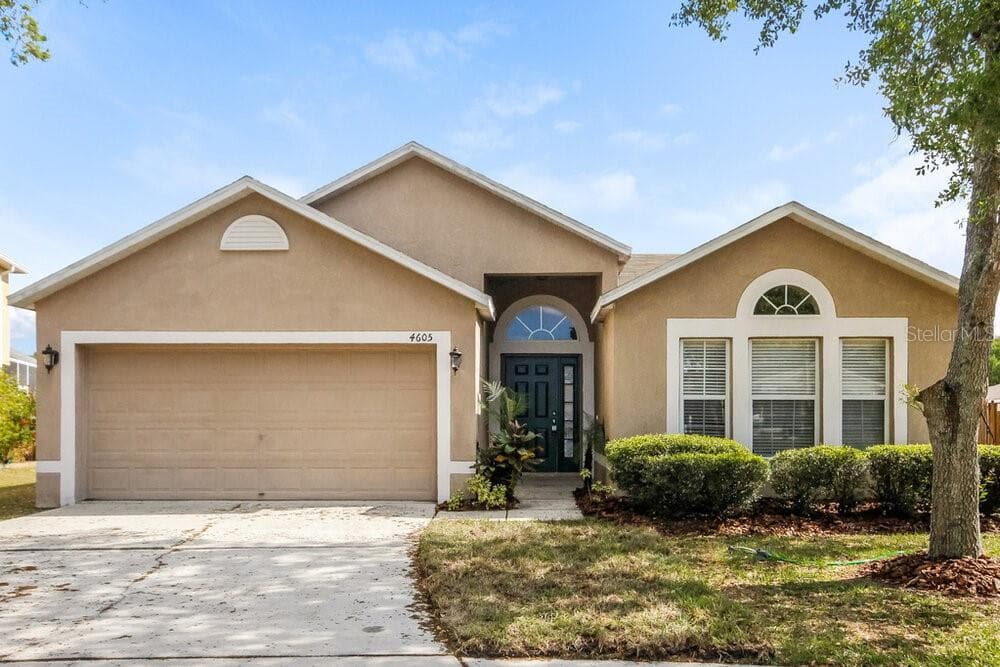 4605 RAMSHEAD DRIVE VALRICO, FL 33594