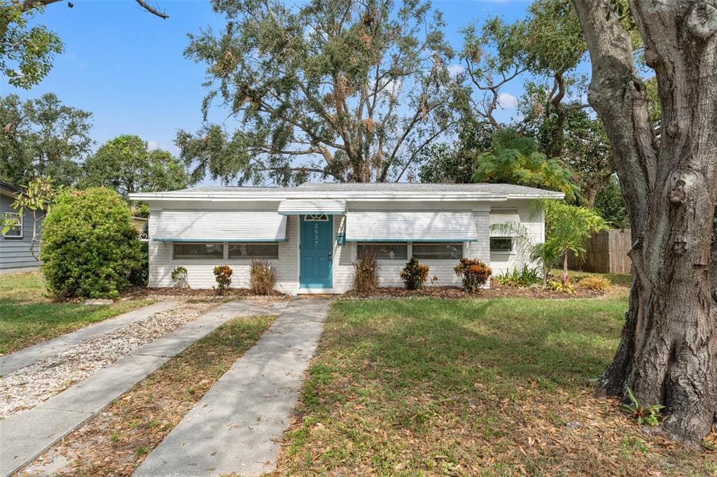 2937 24TH AVENUE N ST PETERSBURG, FL 33713