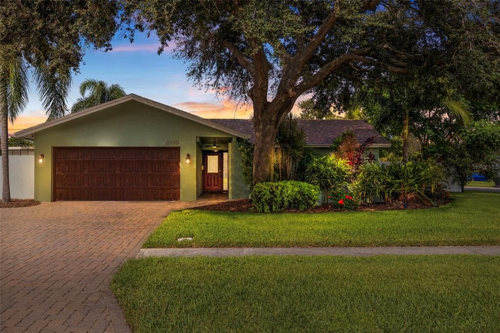 3290 64TH STREET N ST PETERSBURG, FL 33710