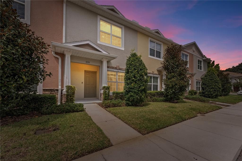 1139 SLEEPY OAK DRIVE WESLEY CHAPEL, FL 33543
