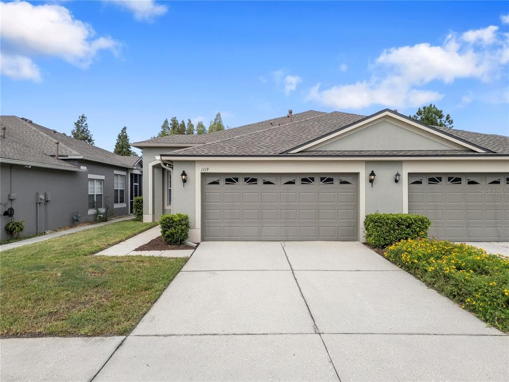 1119 WRIGHTSWYNDE COURT WESLEY CHAPEL, FL 33543