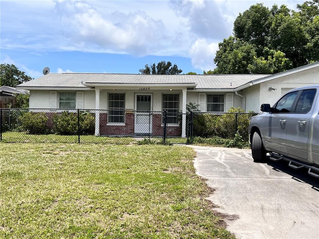 10825 OAKDALE AVENUE PORT RICHEY, FL 34668