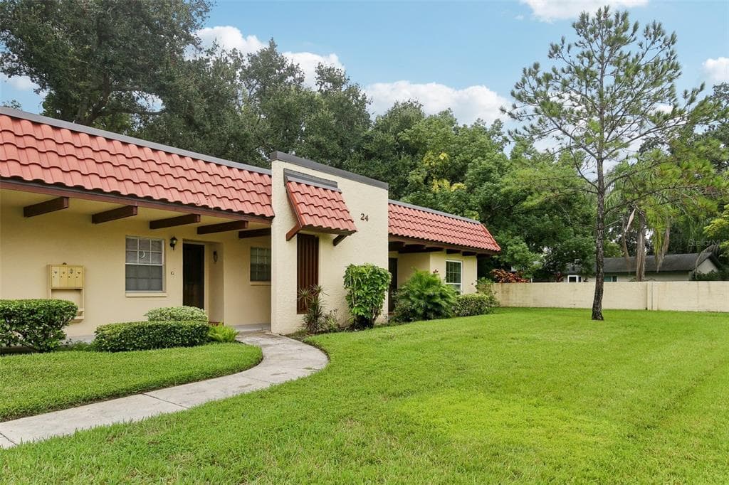 1701 PINEHURST ROAD UNIT 24H DUNEDIN, FL 34698