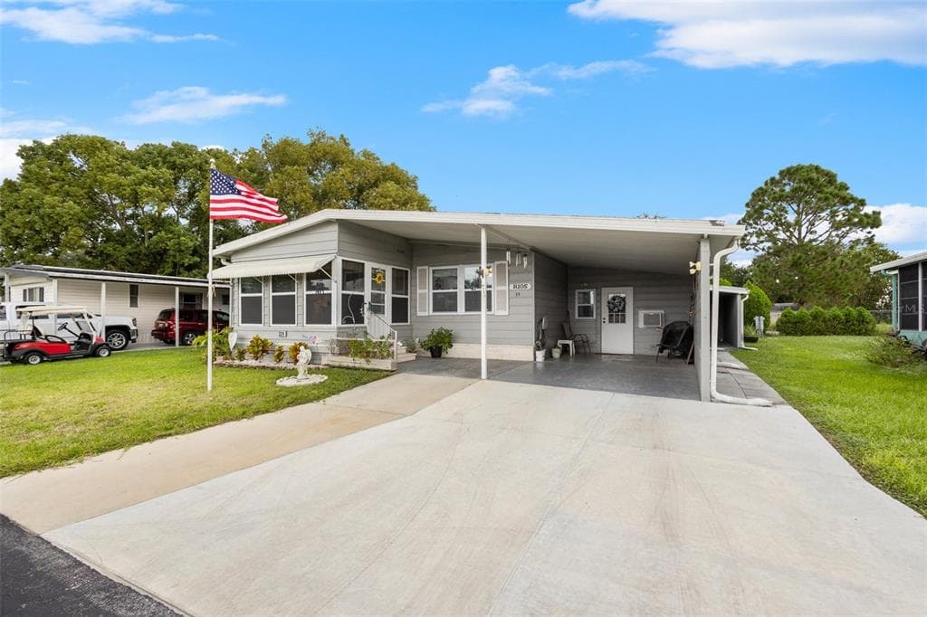 3324 CARNATION LANE ZEPHYRHILLS, FL 33541