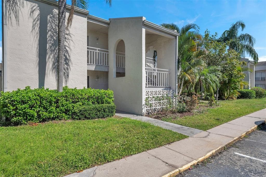2625 STATE ROAD 590 UNIT 713 CLEARWATER, FL 33759