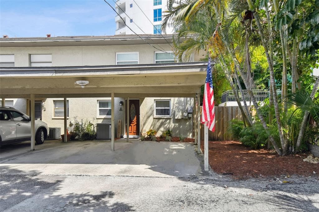 3420 S CARTER STREET UNIT A TAMPA, FL 33629