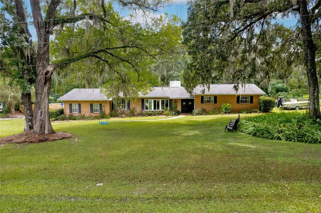 23056 DEWITT DRIVE BROOKSVILLE, FL 34601