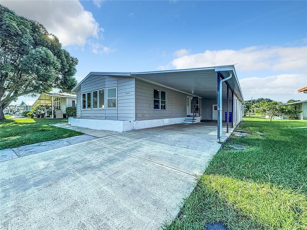 1622 TALLY HO DRIVE LAKELAND, FL 33810