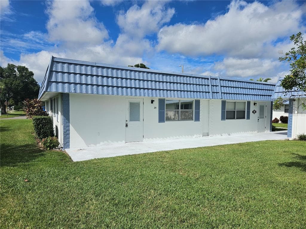1901 ANDOVER WAY UNIT 25 SUN CITY CENTER, FL 33573