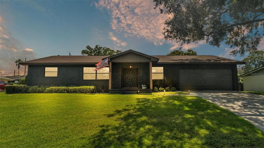 1515 HALLAM COURT S LAKELAND, FL 33813