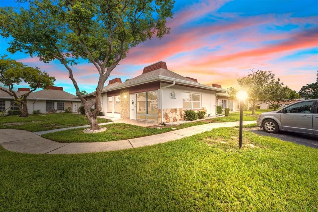 4330 TAHITIAN GARDENS CIRCLE UNIT A HOLIDAY, FL 34691