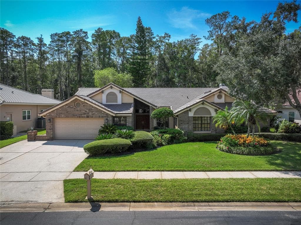 50 GREENHAVEN TRAIL OLDSMAR, FL 34677
