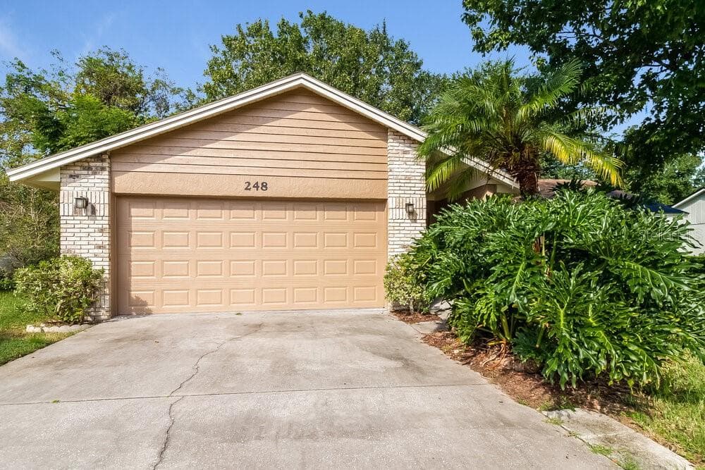 248 FRANCES AVENUE CASSELBERRY, FL 32707