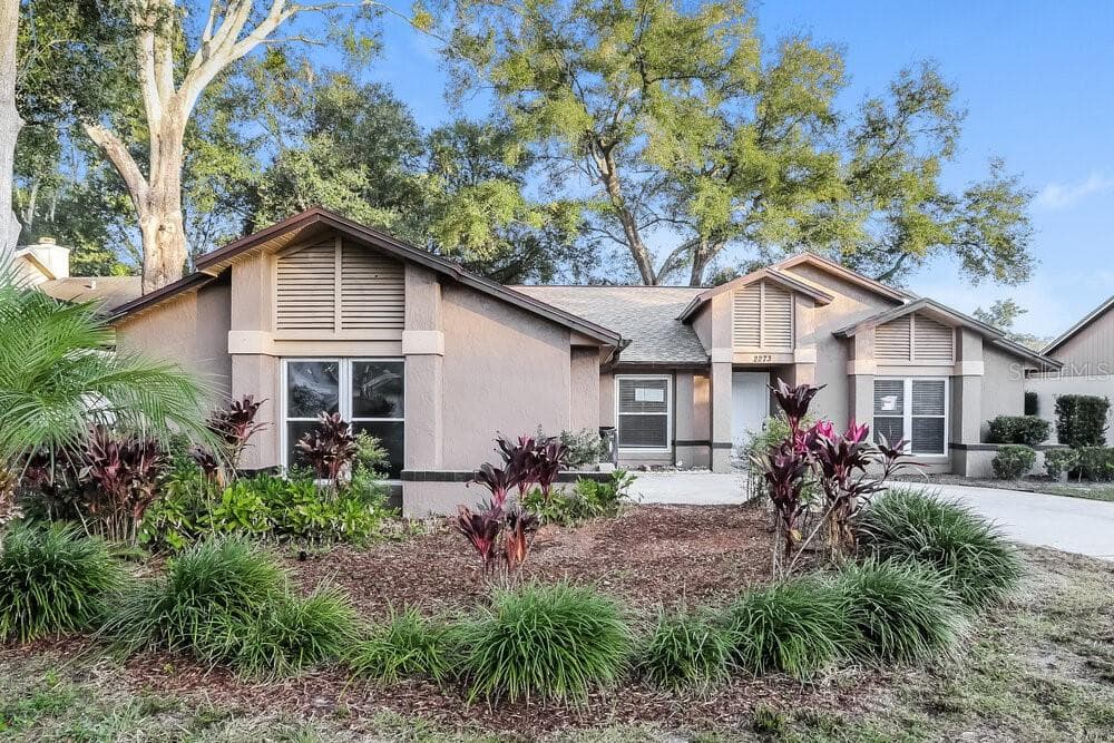 2273 LAKE FRANCIS DRIVE APOPKA, FL 32712