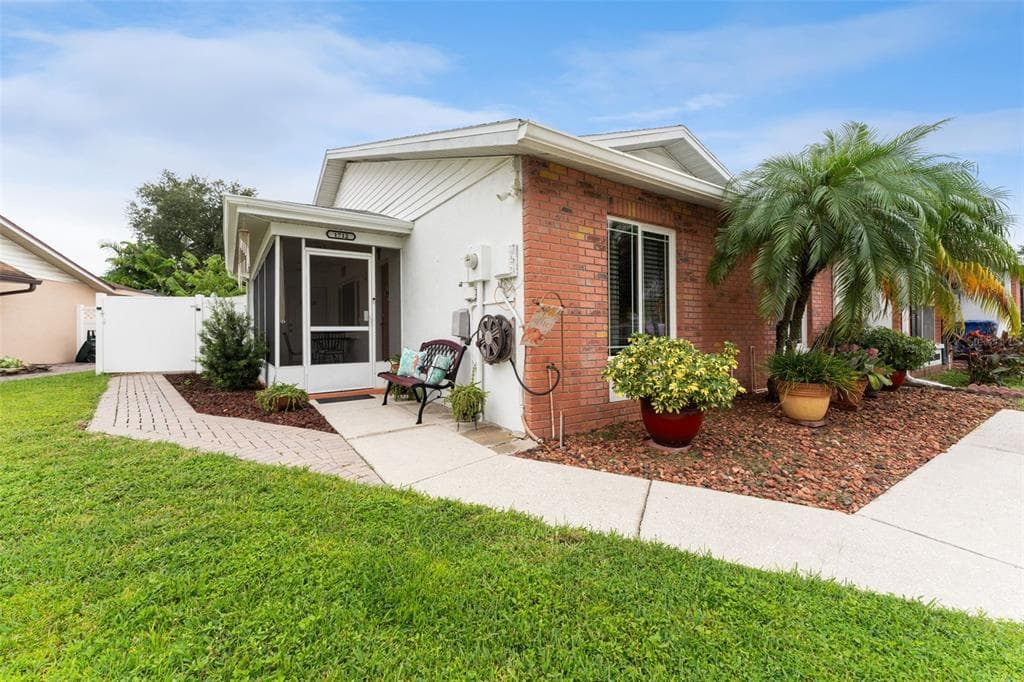 1712 PAINT BRANCH WAY BRANDON, FL 33511