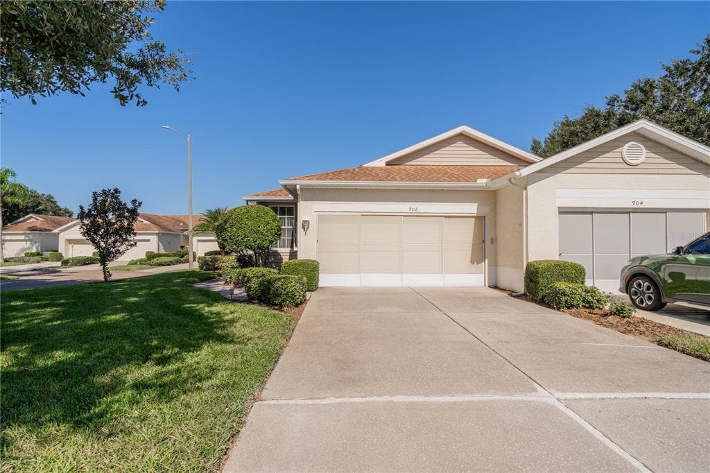 906 NEWPOINT LOOP UNIT 3 SUN CITY CENTER, FL 33573