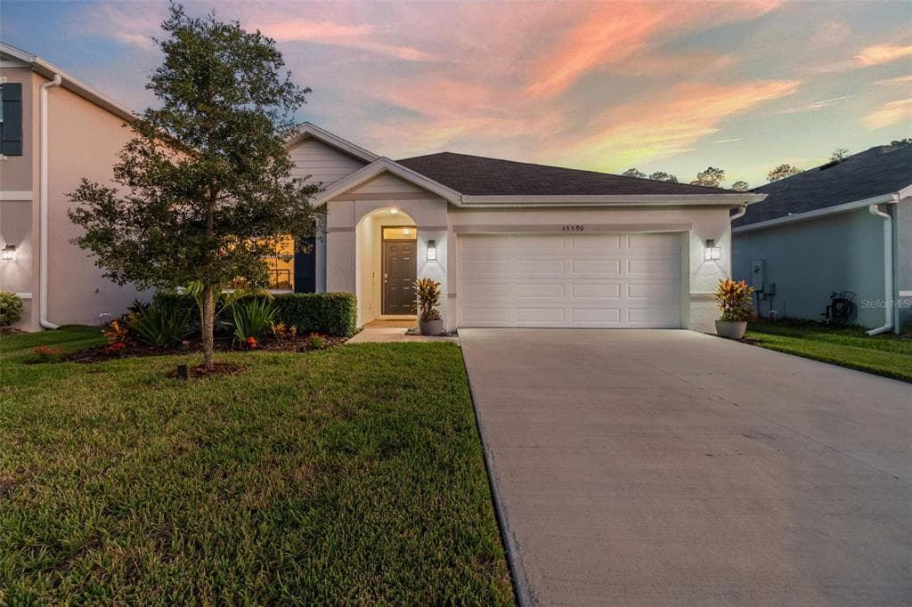 15590 BLACK PEPPER LANE ODESSA, FL 33556