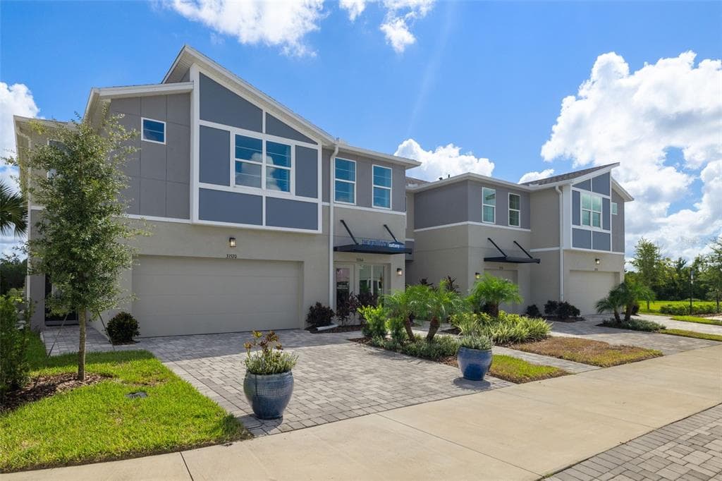 31564 WOODLAND RACE LOOP WESLEY CHAPEL, FL 33545