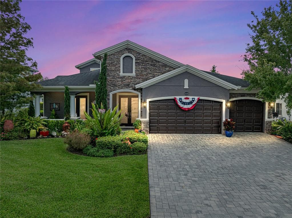 32603 SILVERCREEK WAY WESLEY CHAPEL, FL 33545