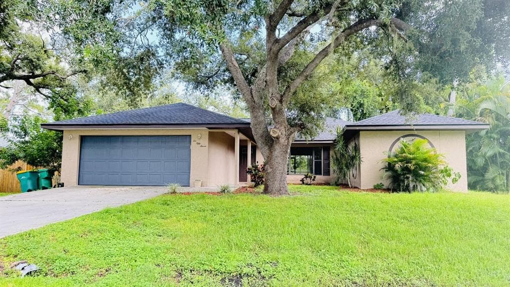 1057 LABELLE TERRACE NW PORT CHARLOTTE, FL 33948