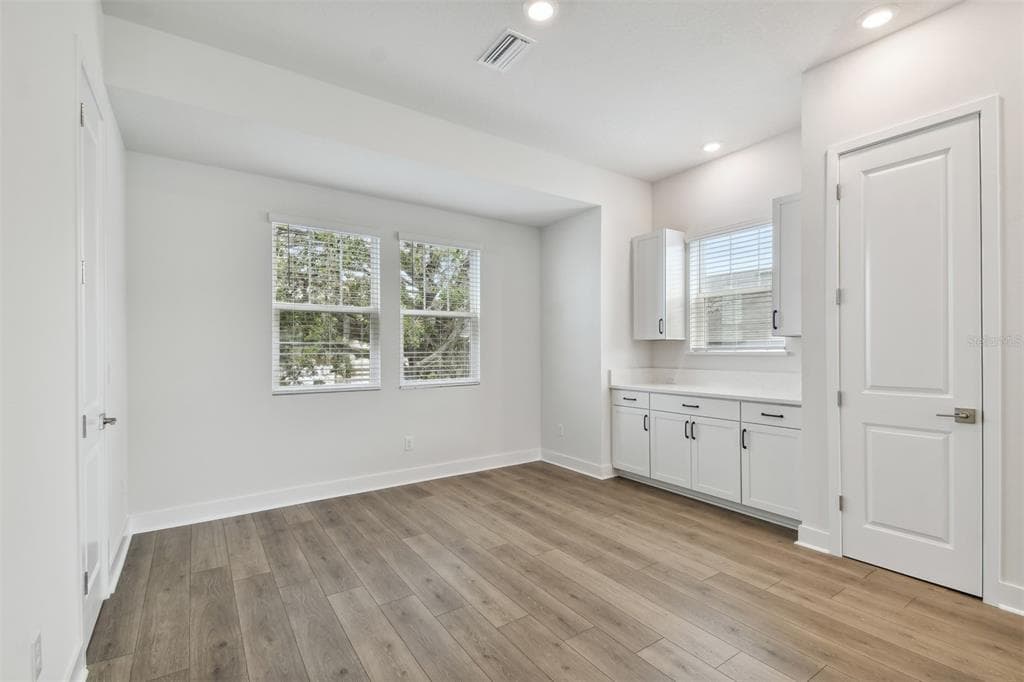 6605 N NEBRASKA AVENUE UNIT 1 TAMPA, FL 33604