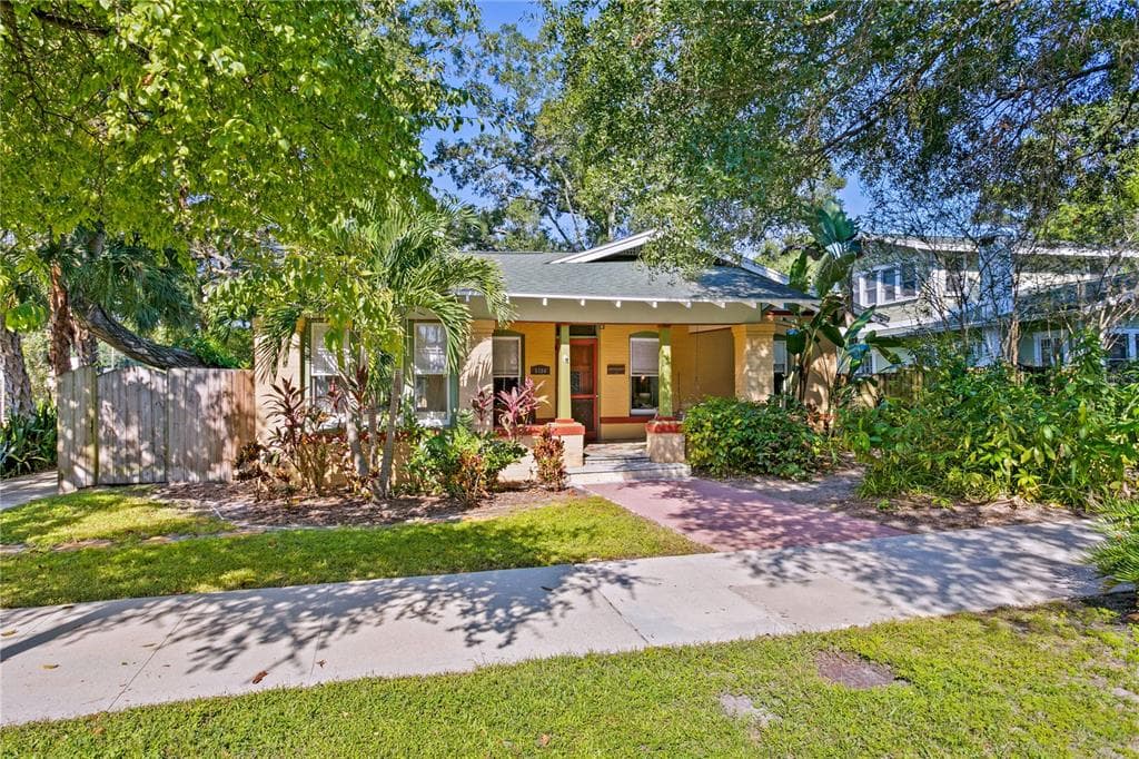5700 N SUWANEE AVENUE TAMPA, FL 33604