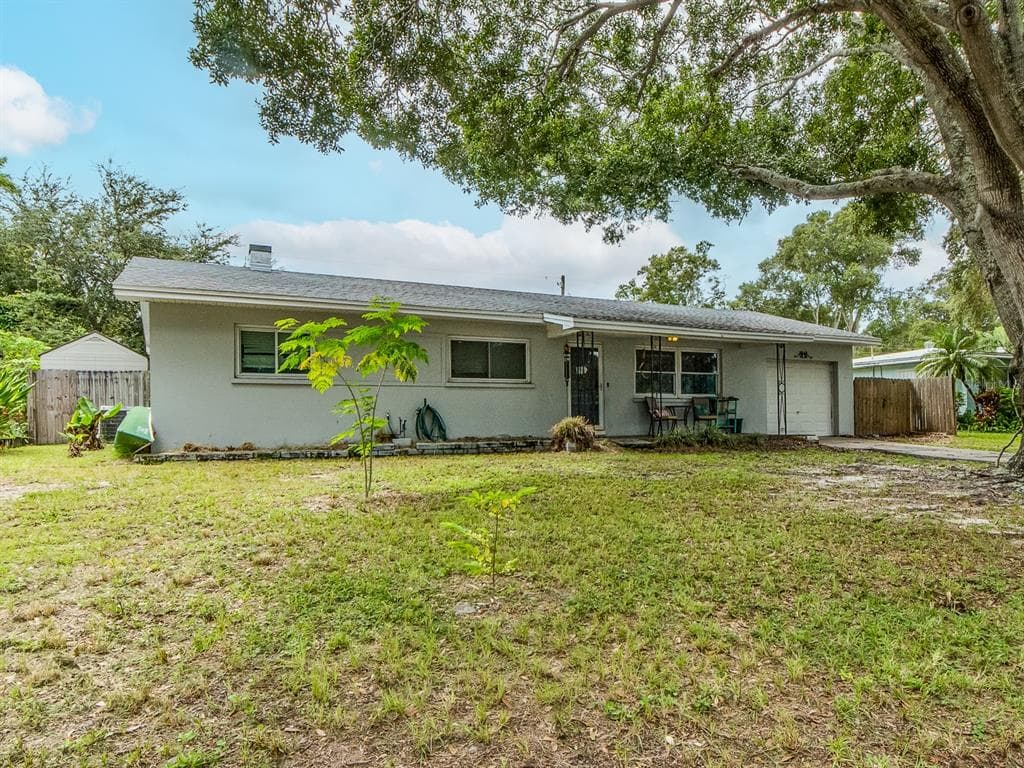 1542 S EVERGREEN AVENUE