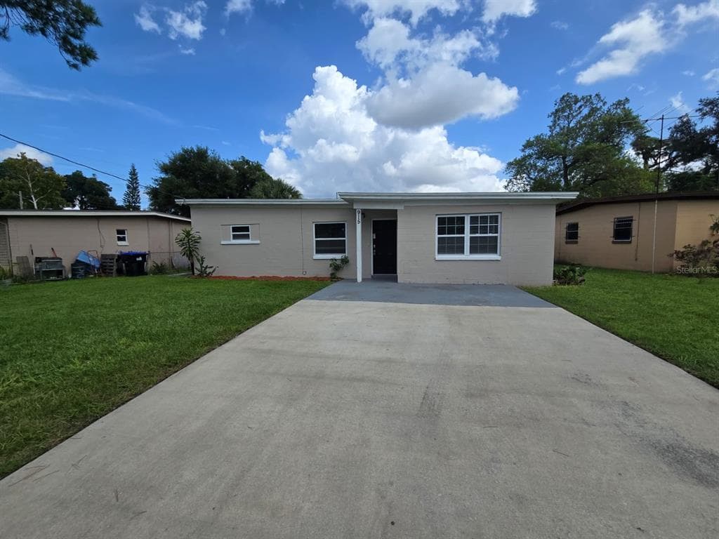 915 BORDEAUX PLACE ORLANDO, FL 32808