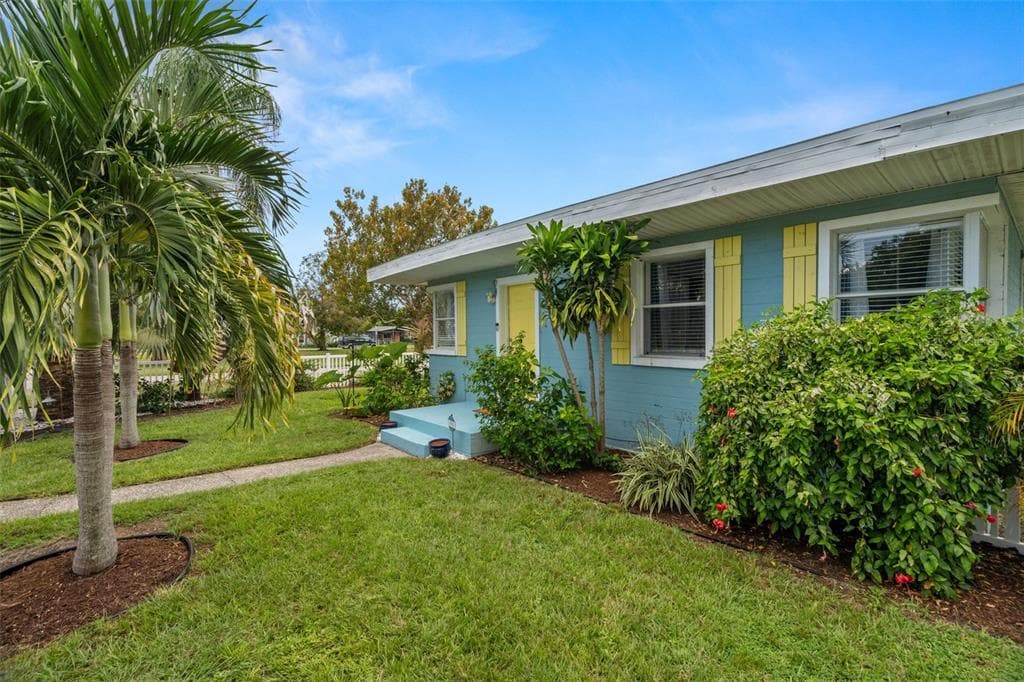 1817 53RD STREET S GULFPORT, FL 33707