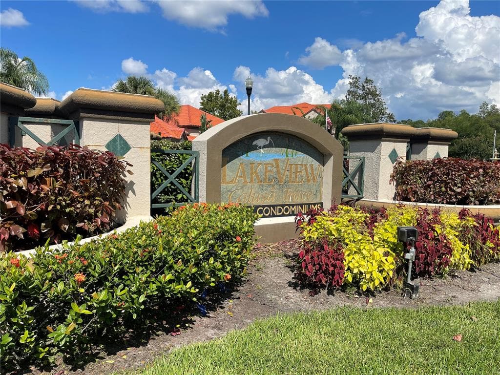 18108 PEREGRINES PERCH PLACE UNIT 7105 LUTZ, FL 33558