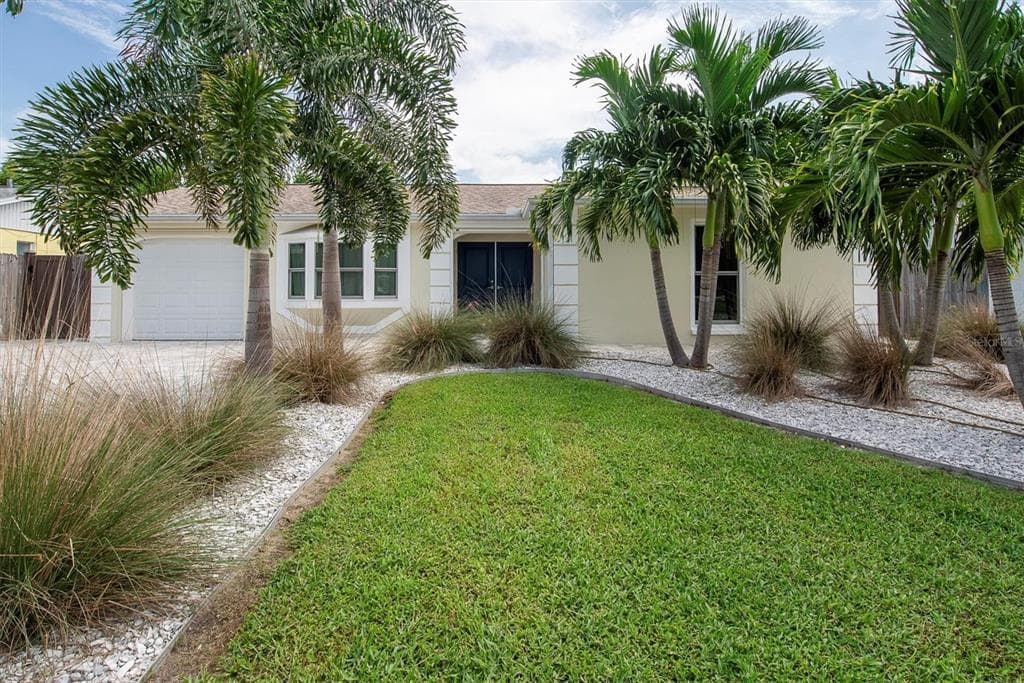 8697 ORANGE BLOSSOM DRIVE SEMINOLE, FL 33772