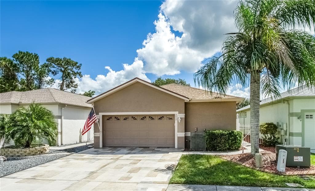 8048 SANGUINELLI ROAD LAND O LAKES, FL 34637