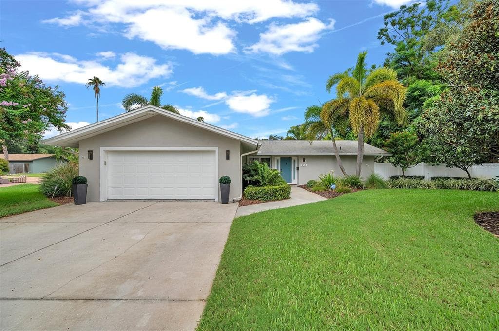 955 SERPENTINE DRIVE S ST PETERSBURG, FL 33705