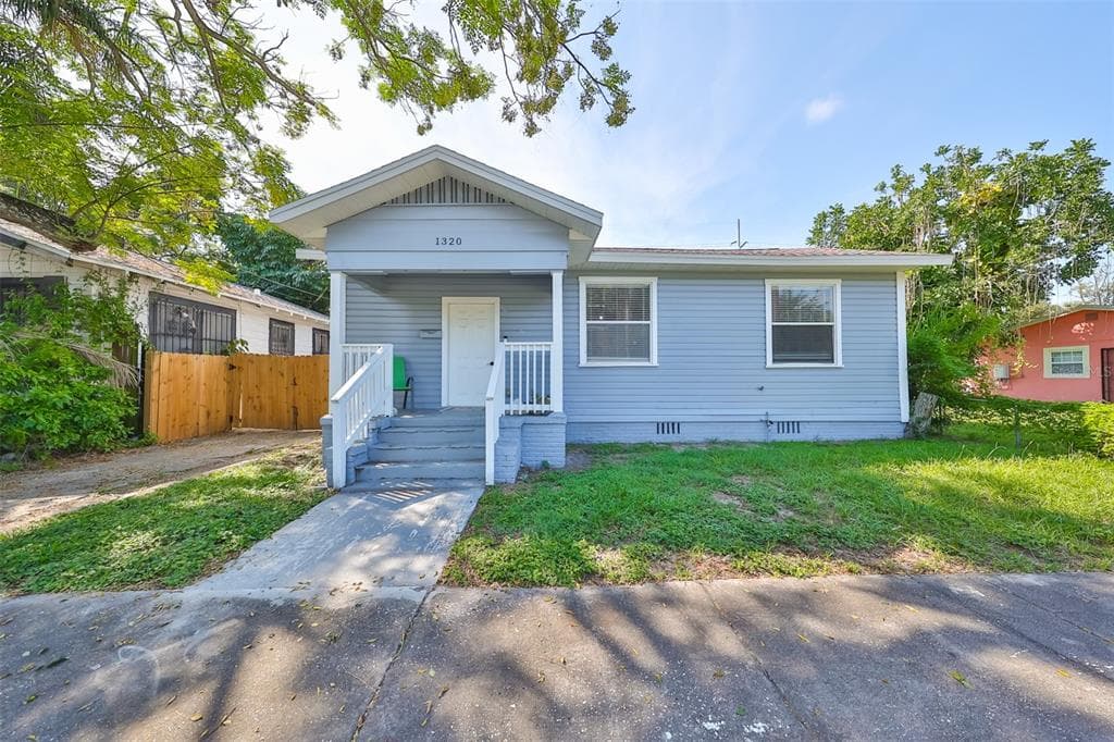 1320 JAMES AVENUE S ST PETERSBURG, FL 33705
