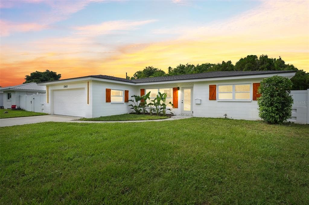 2563 ROY HANNA DRIVE S ST PETERSBURG, FL 33712